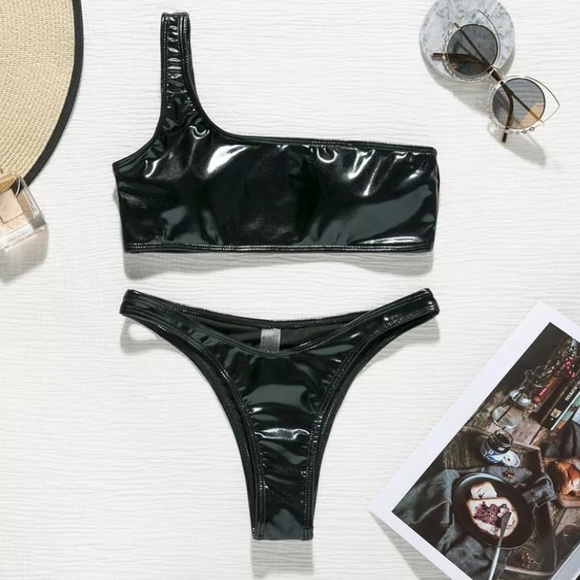 SOLD OUT CLEARANCE Black Wet Latex Look Shiny One Shoulder Bikini - Picture 7 of 8